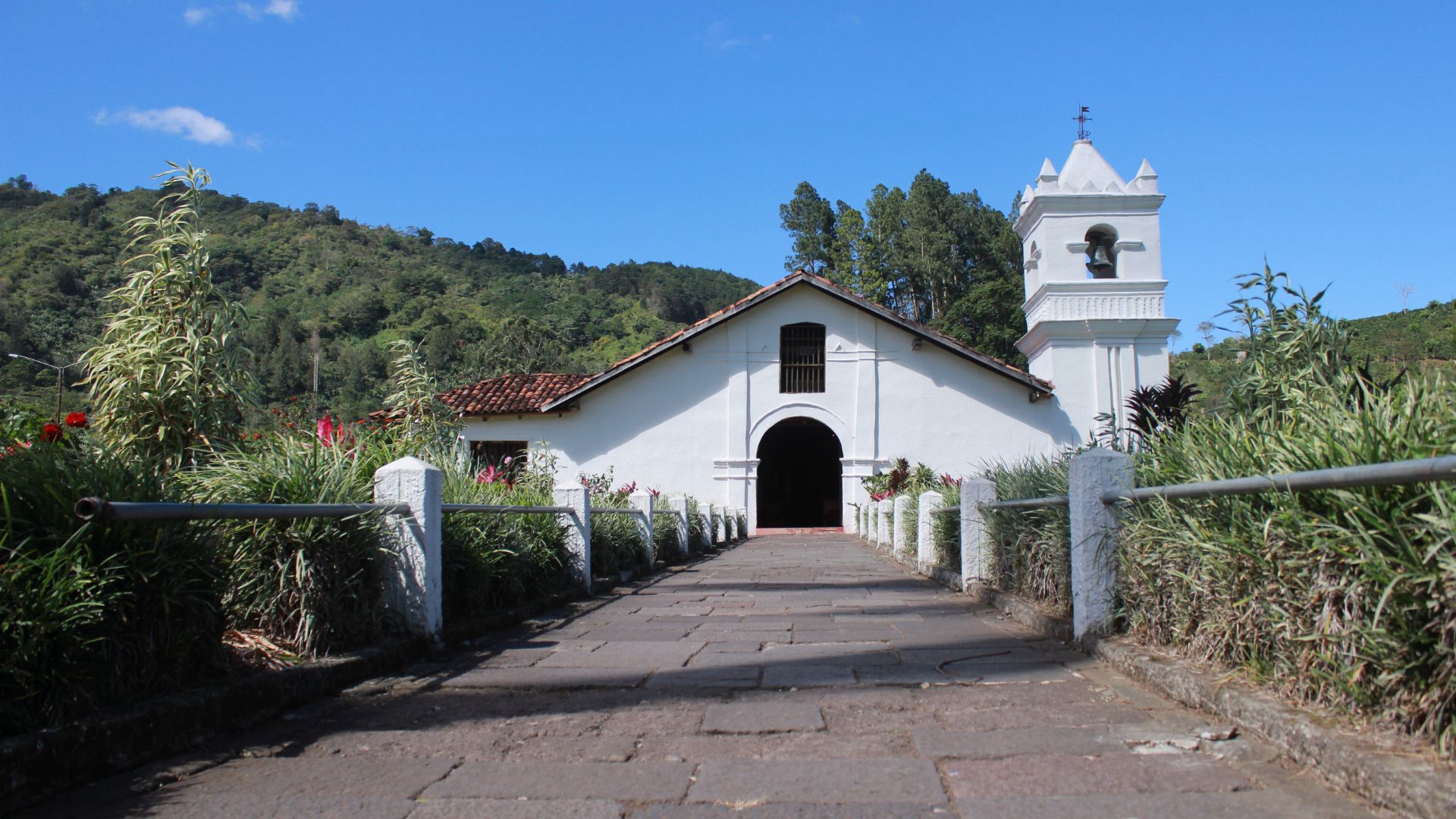 Megadomingo Familiar en Cartago: Un Día de Diversión para Todos